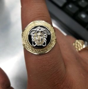 Meet your Posher, Rico